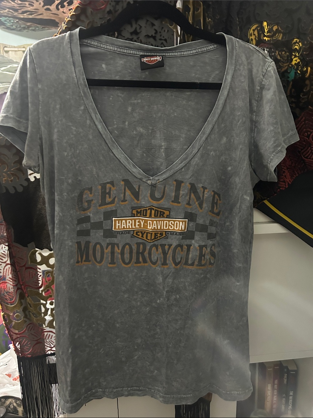 Harley-Davidson Gray V‑Neck 'Genuine Motorcycles' Tee with Gold Logo